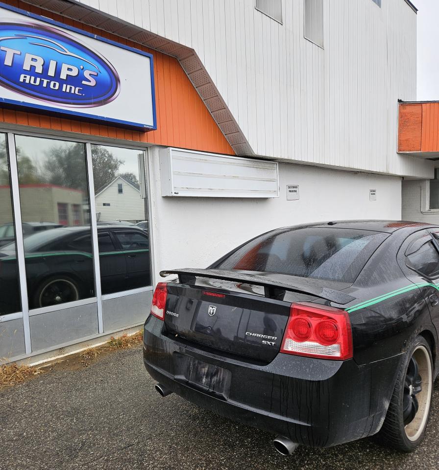 Used 2009 Dodge Charger 4dr Sdn SXT RWD for sale in Brantford, ON