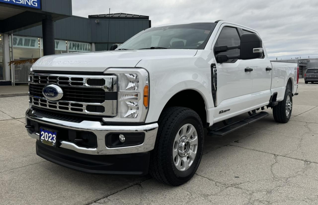 Used 2023 Ford F-350 XLT 4WD Crew Cab 8' Box for sale in Tilbury, ON