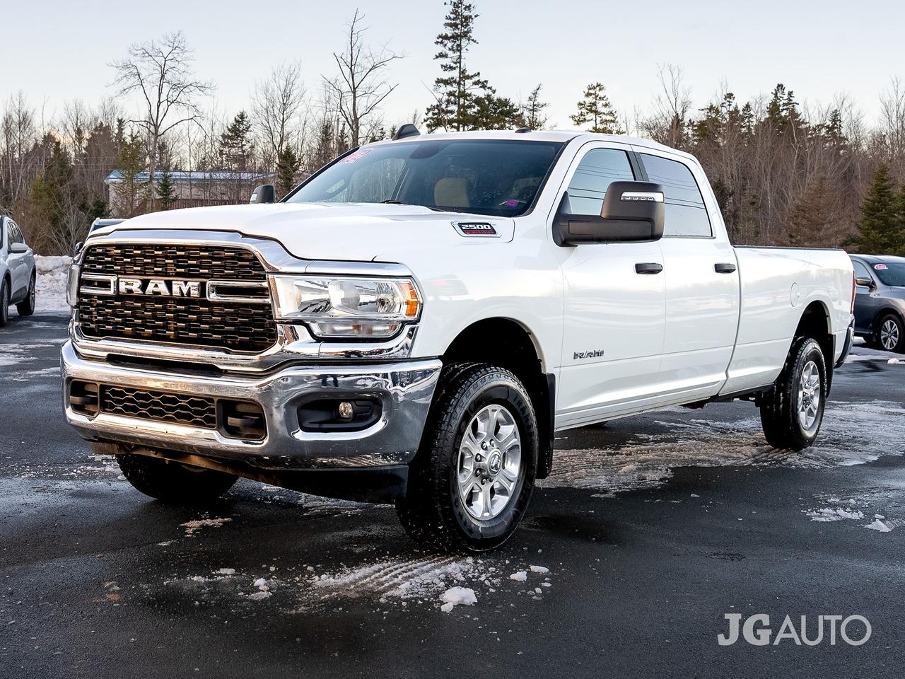 2023 RAM 2500 Big Horn 4x4 Crew Cab 8' Box