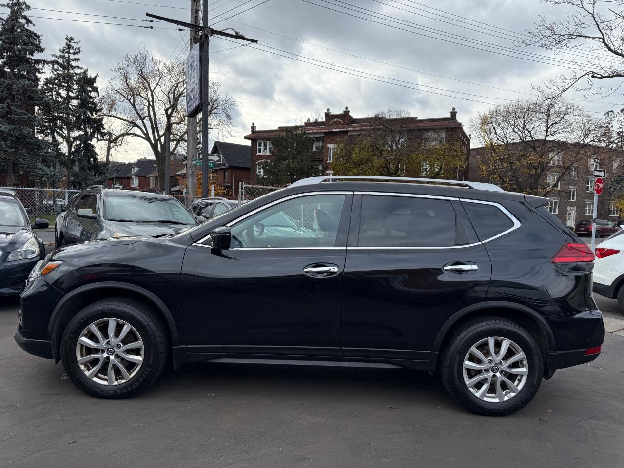 2017 Nissan Rogue SV - Photo #2