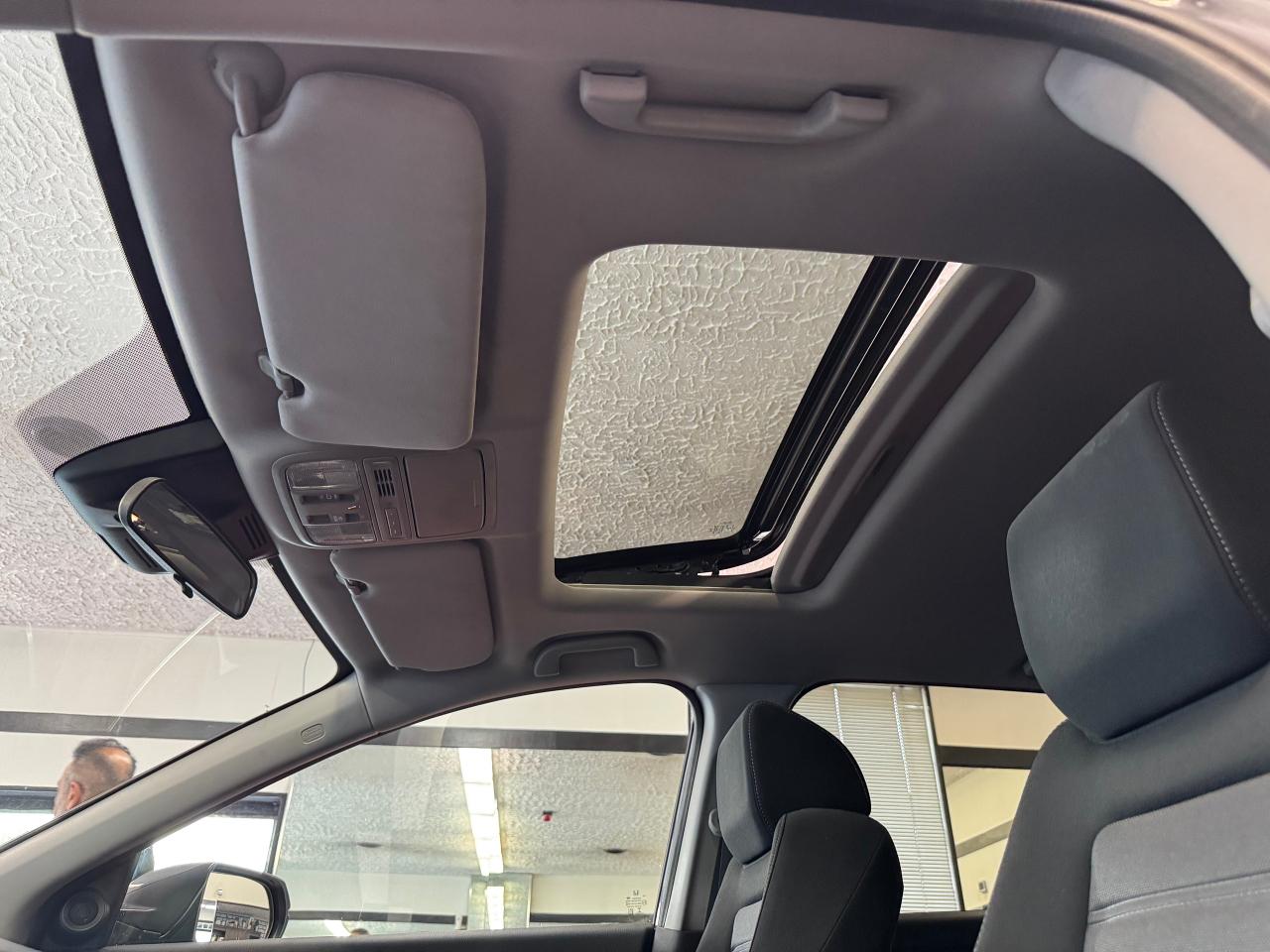 2019 Honda CR-V EX AWD+Roof+Remote Start+CarPlay+CLEAN CARFAX Photo3