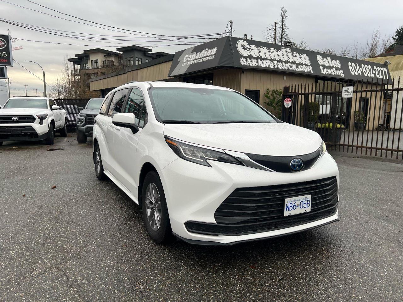 Used 2023 Toyota Sienna LE for sale in Langley, BC