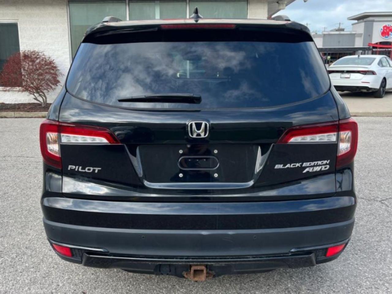 2019 Honda Pilot Elite - Black Edition - Photo #4