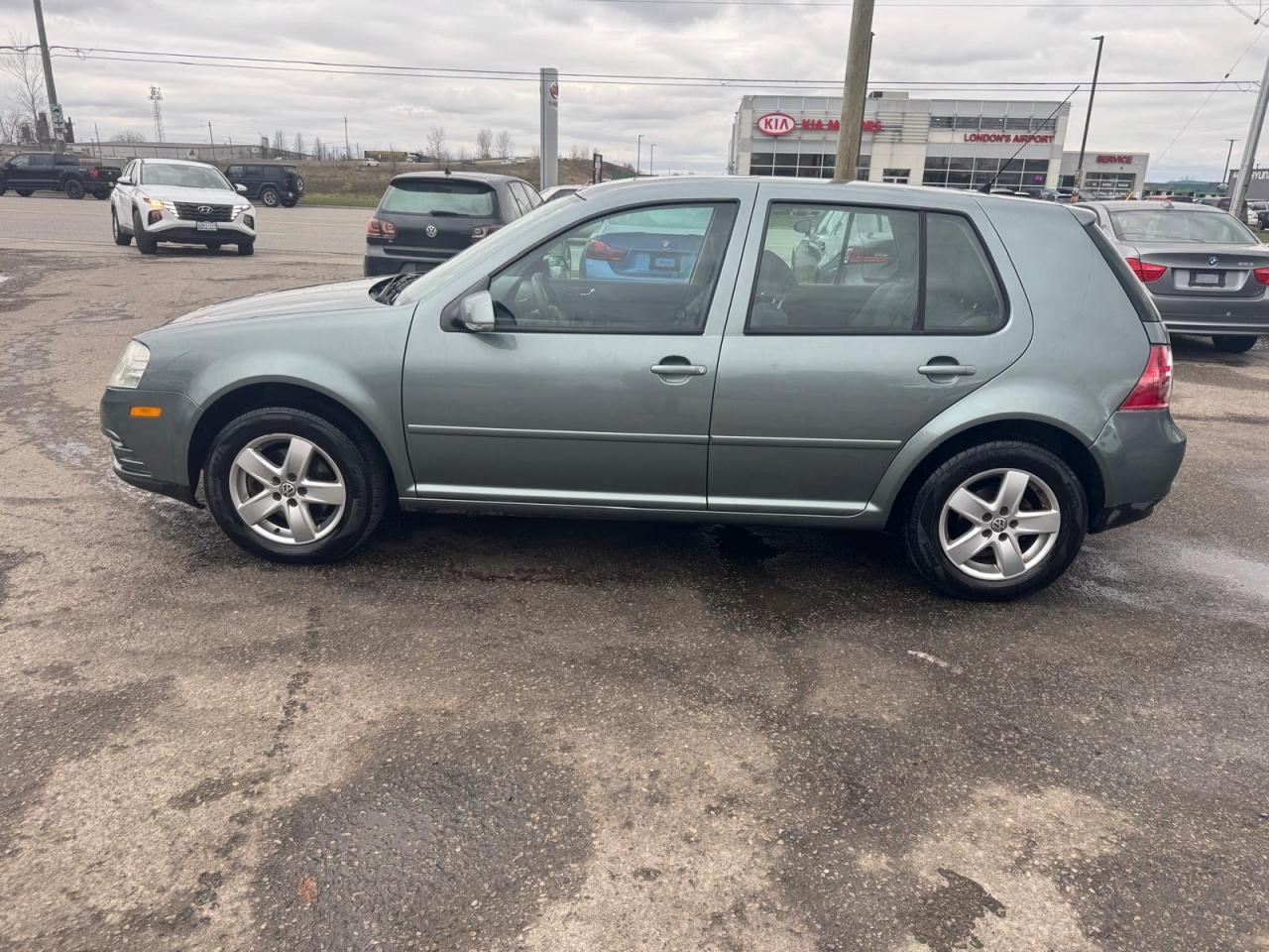 2009 Volkswagen City Golf HATCH, MANUAL, 4 DOOR, 4 CYL, CERTIFIED - Photo #2