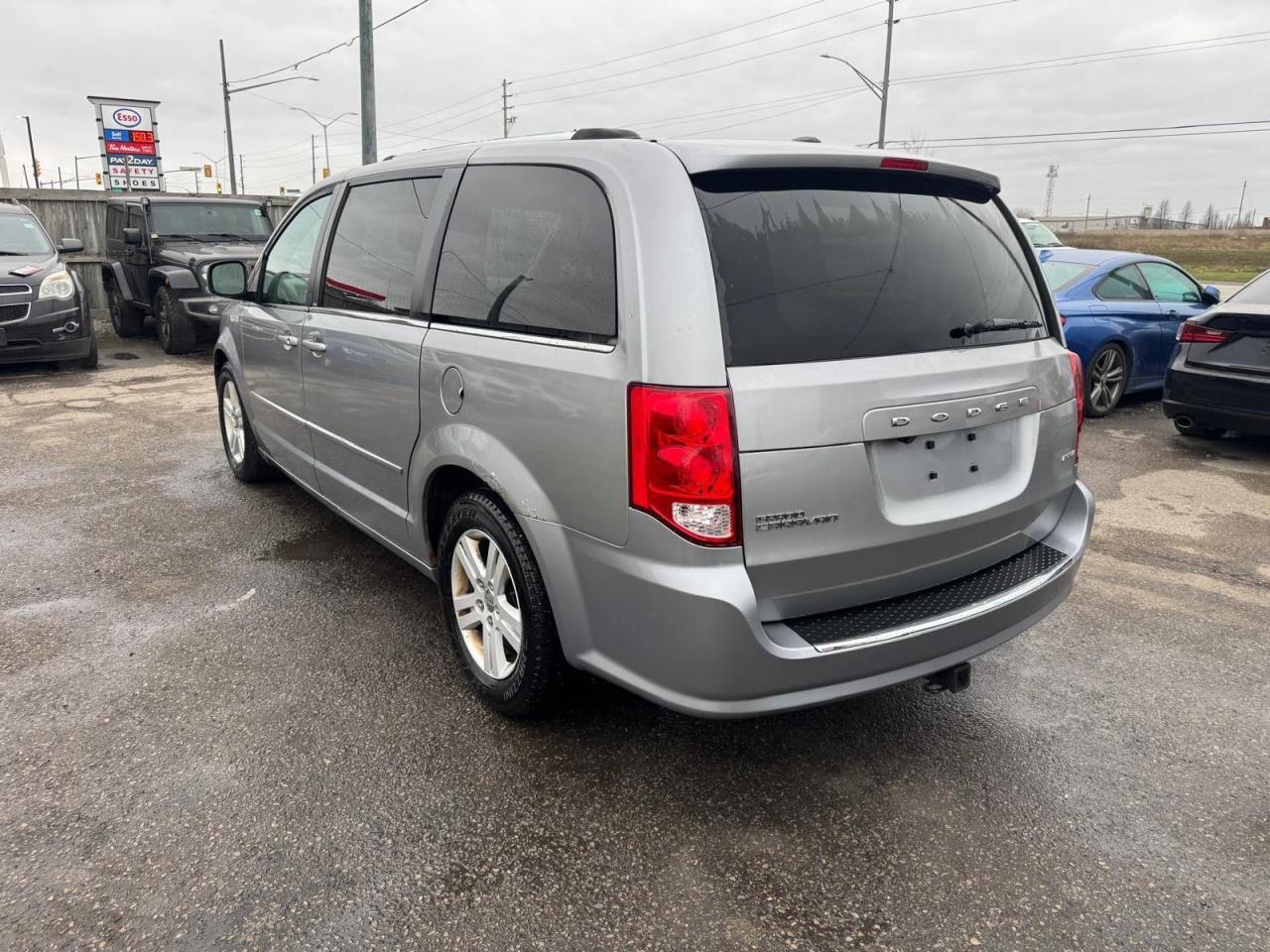 2013 Dodge Grand Caravan CREW, LOADED, LEATHER, SCREEN, 7 PASS, CERT - Photo #3