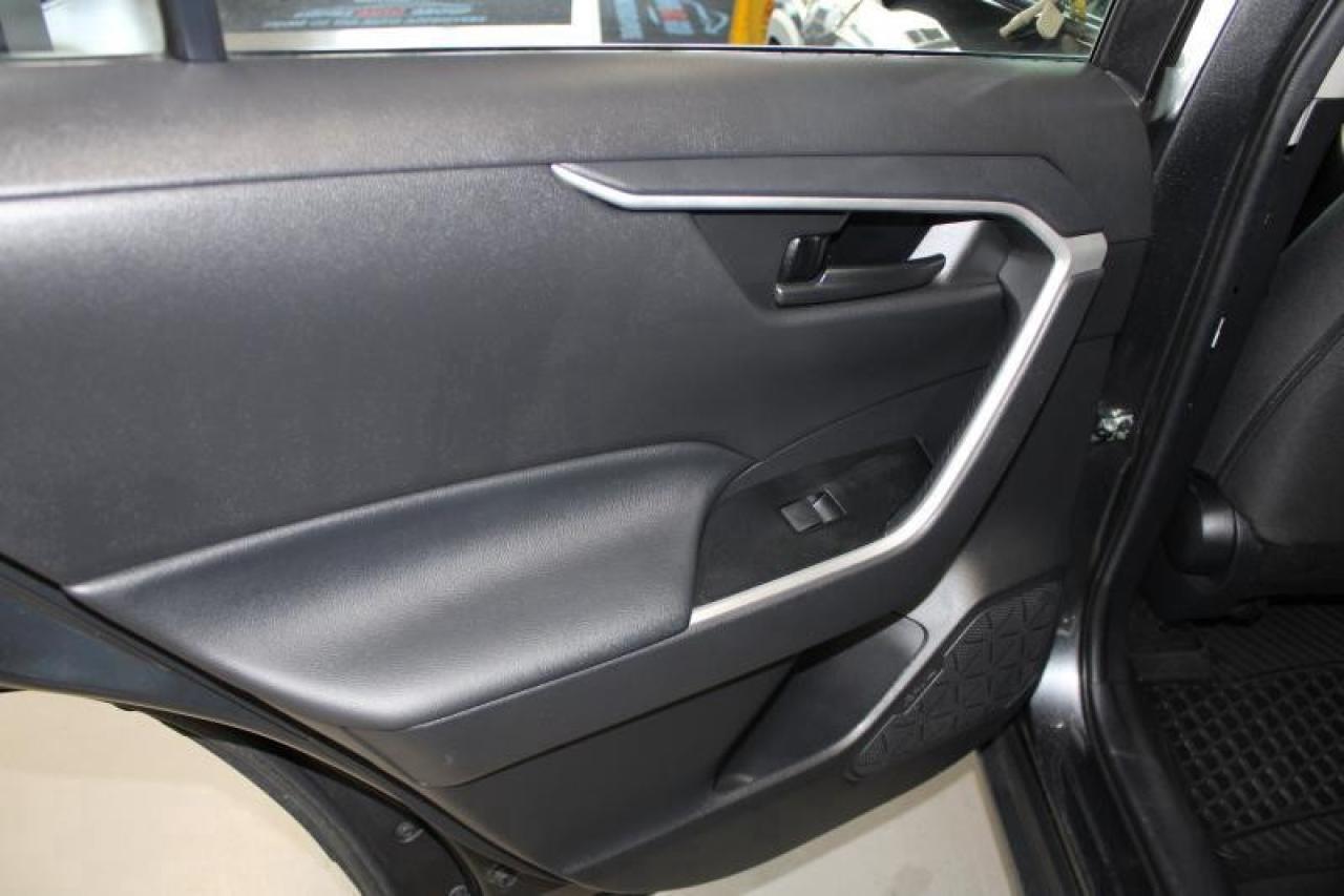 2023 Toyota RAV4 LE AWD, HEATED SEATS, BACK UP CAM, ANDROID AUTO Photo