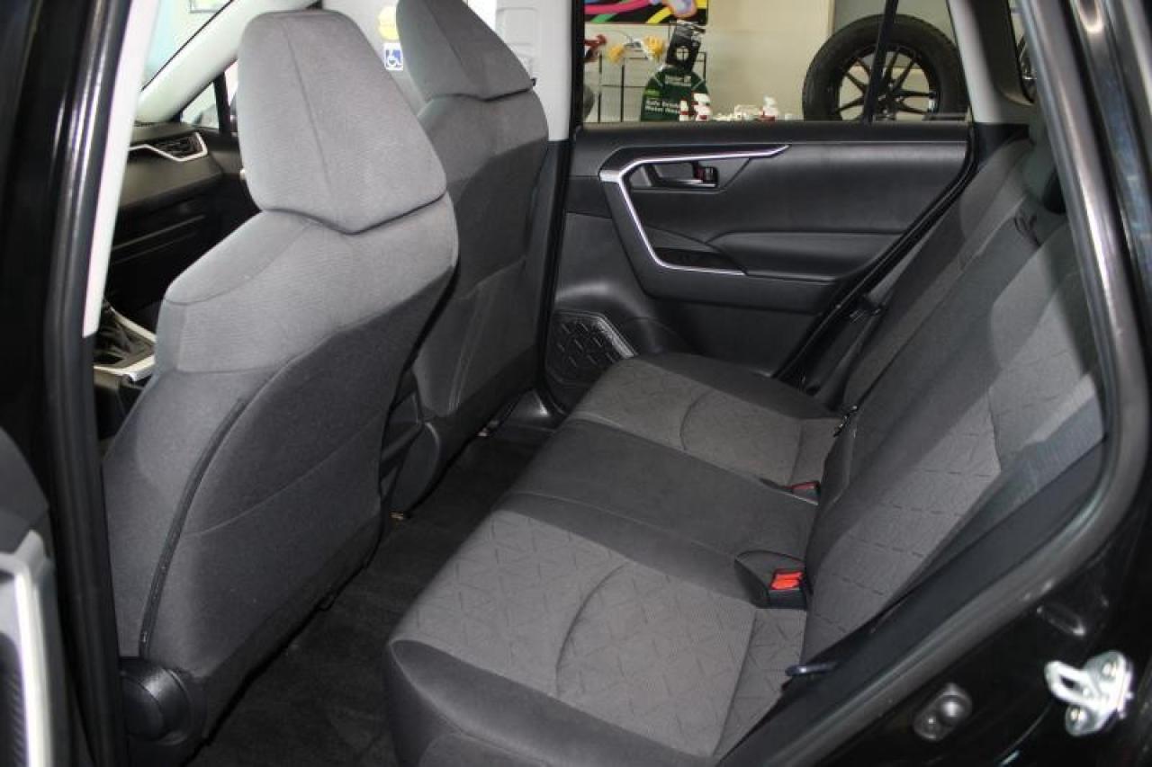 2023 Toyota RAV4 LE AWD, HEATED SEATS, BACK UP CAM, ANDROID AUTO Photo