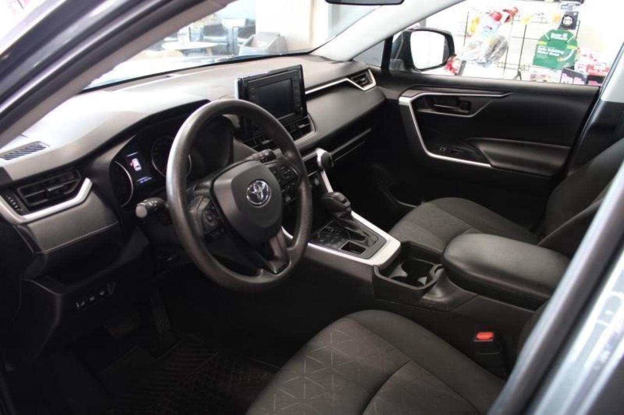 2023 Toyota RAV4 LE AWD, HEATED SEATS, BACK UP CAM, ANDROID AUTO Photo3