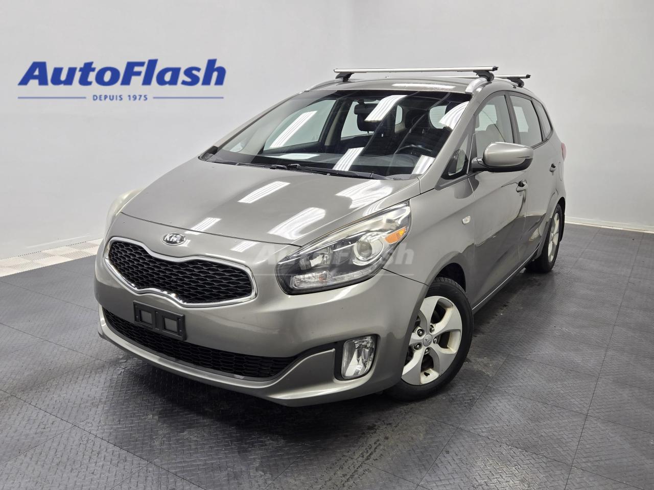 Used 2014 Kia Rondo LX, 7-PASSAGERS, BLUETOOTH, BANCS-CHAUFFANTS for sale in Saint-Hubert, QC