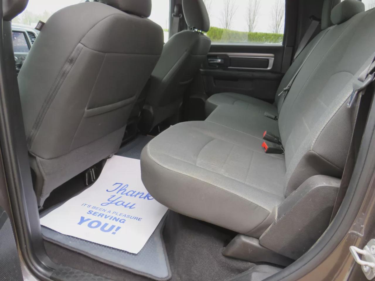 2022 RAM 1500 Classic Warlock (**4WD**ALLOY RIMS**TRAILER HITCH**REMOTE START**REVERSE CAMERA**DIGITAL TOUCHSCREEN**BLUETOOTH**CRUISE CONTROL**PUSH  BUTTON START**DUAL CLIMATE CONTROL**) Photo