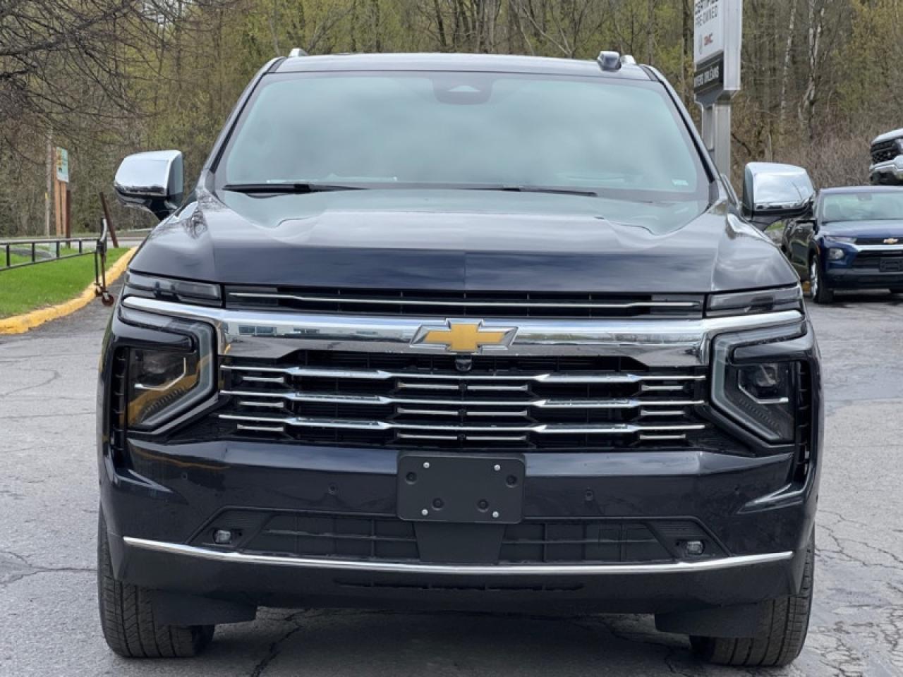 2025 Chevrolet Suburban Premier  - Leather Seats Photo