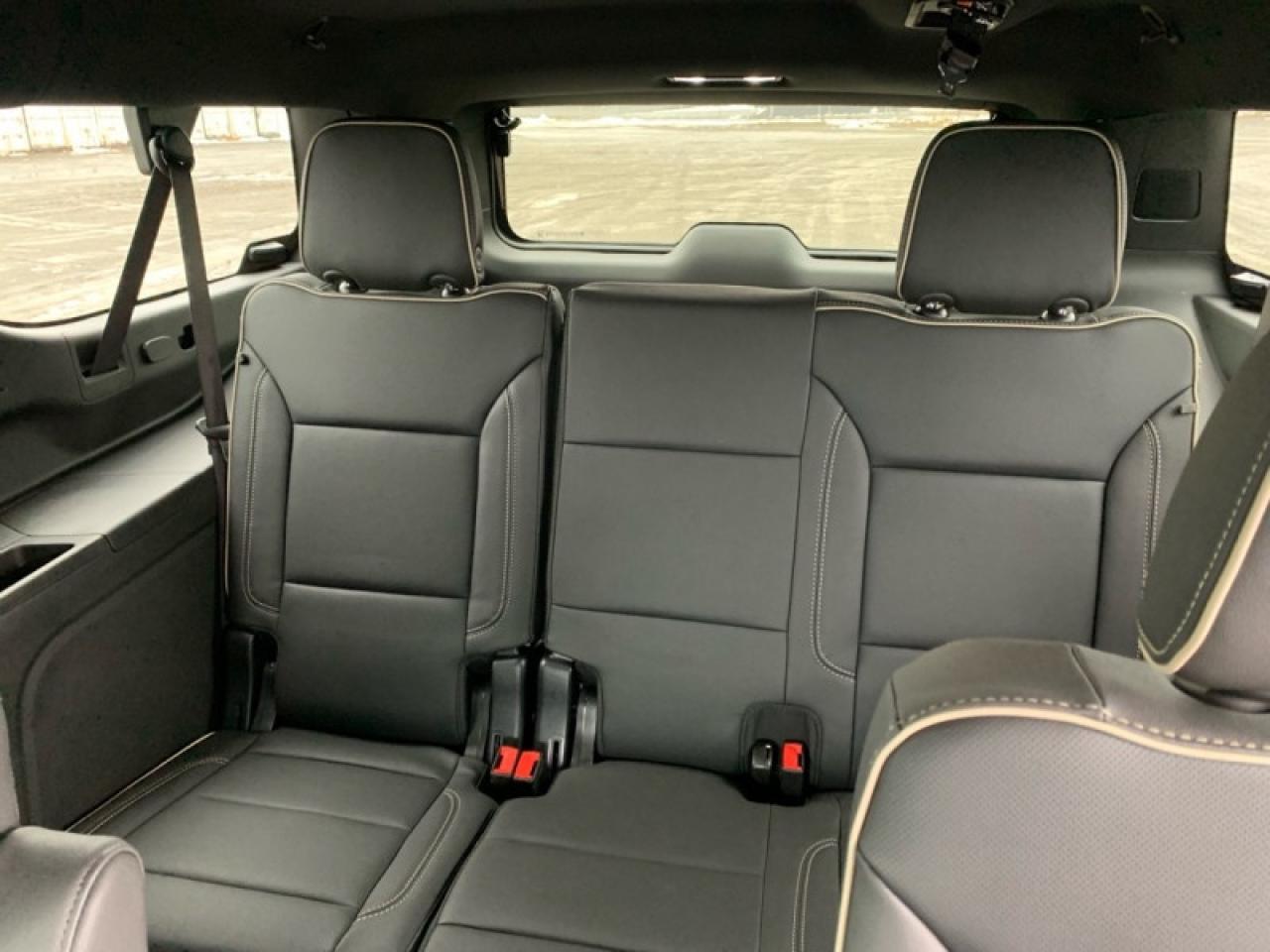 2025 Chevrolet Suburban Premier  - Leather Seats Photo