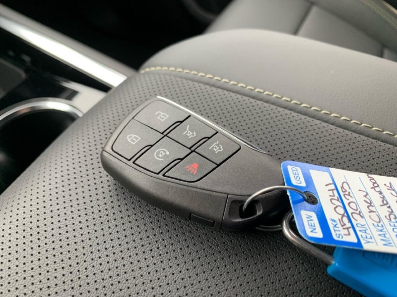 2025 Chevrolet Suburban Premier  - Leather Seats Photo