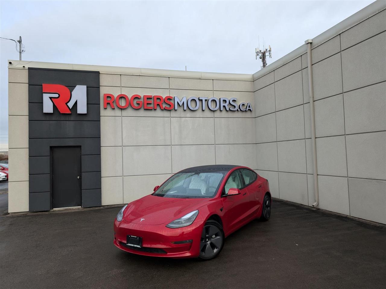 Used 2022 Tesla Model 3 STANDARD - WHITE INTERIOR for sale in Oakville, ON