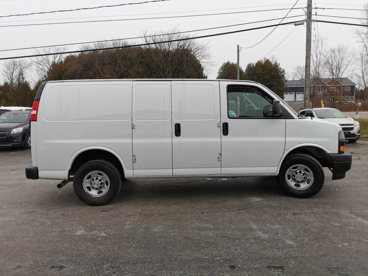 2020 Chevrolet Express 2500 - Photo #6