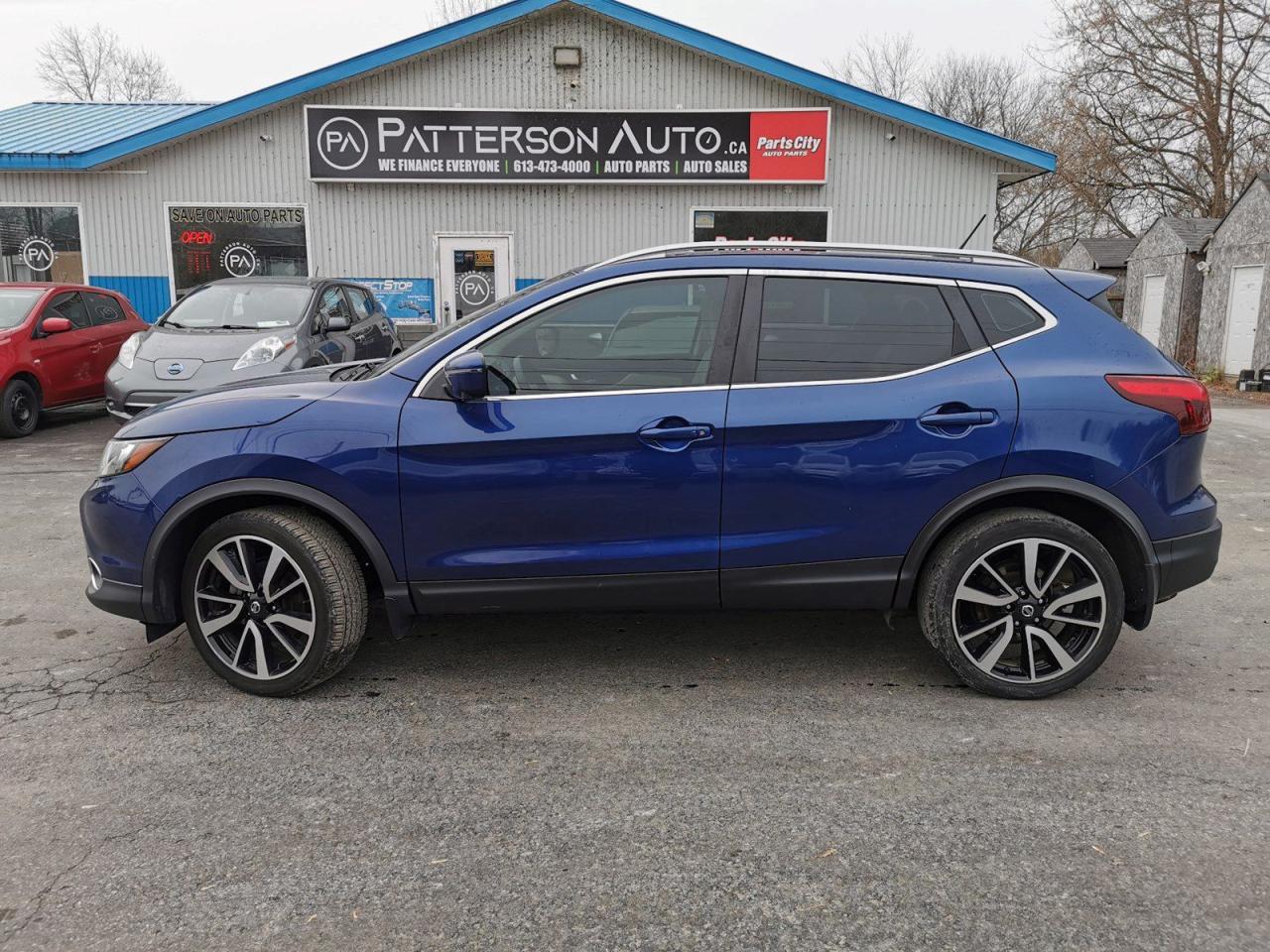 2017 Nissan Rogue Sport SL AWD - Photo #2