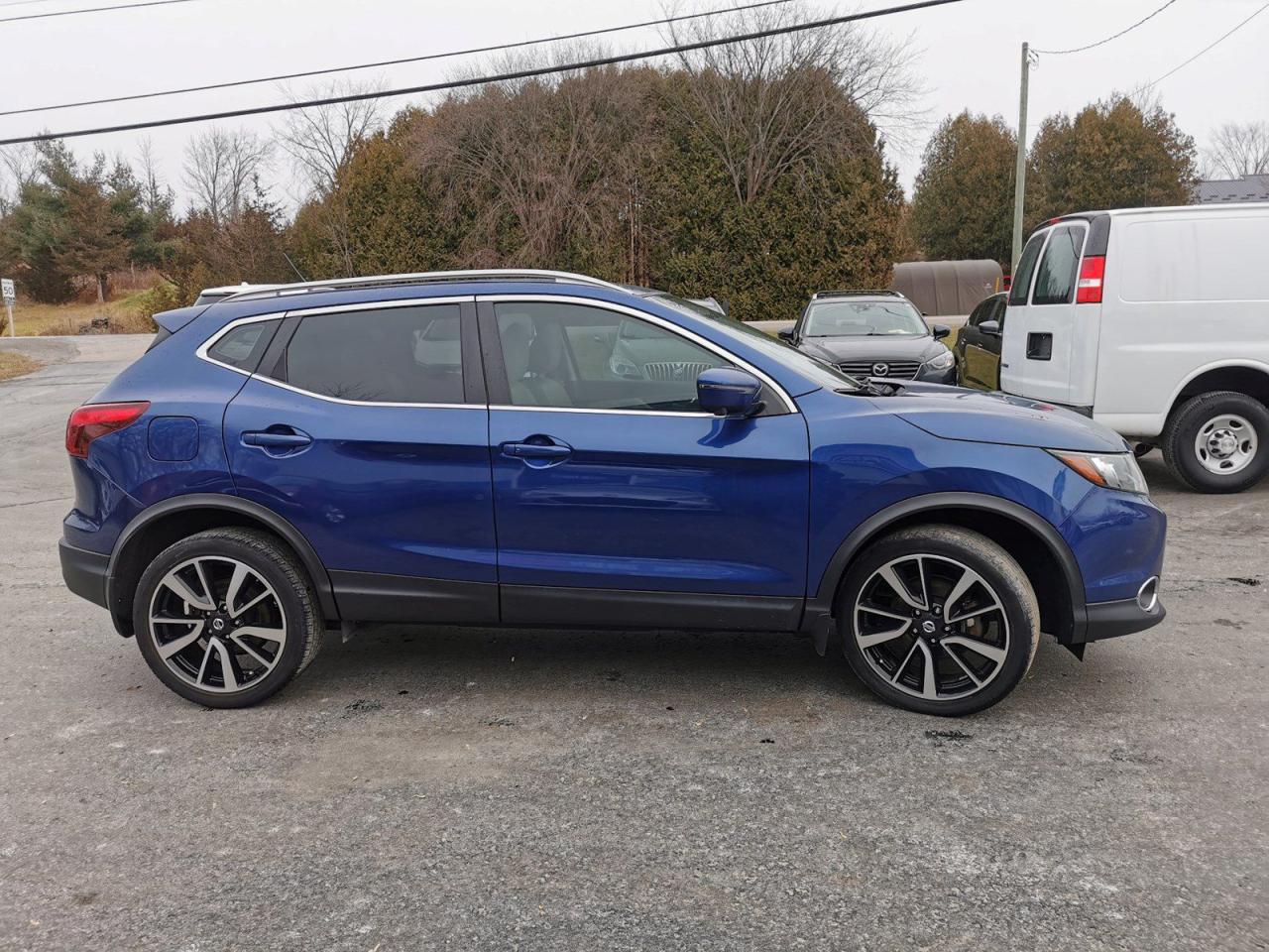 2017 Nissan Rogue Sport SL AWD - Photo #6