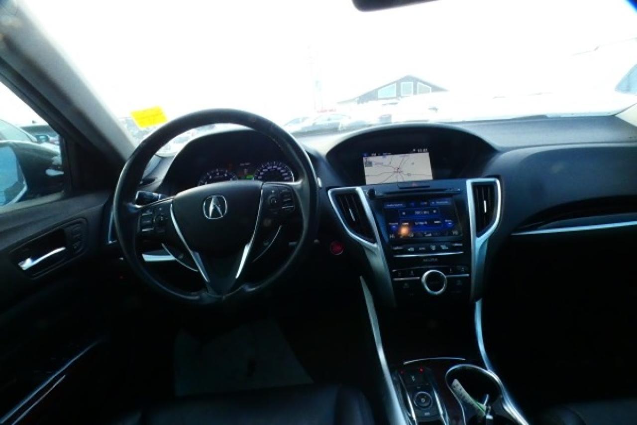 2015 Acura TLX SH-AWD V6 Tech 4dr Sdn w/Htd L, S/R, NAV, BUC - Photo #11