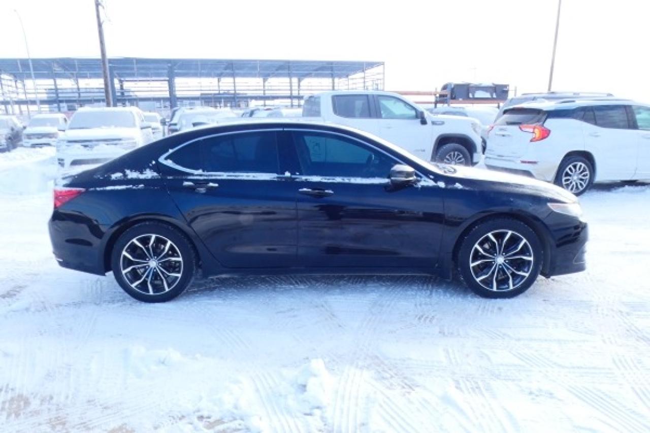 2015 Acura TLX SH-AWD V6 Tech 4dr Sdn w/Htd L, S/R, NAV, BUC - Photo #5