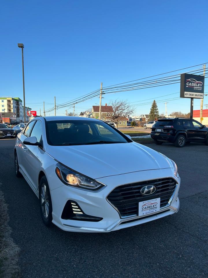 2019 Hyundai Sonata ESSENTIAL - Photo #3