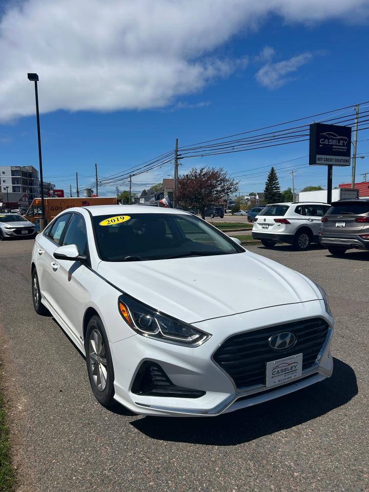 2019 Hyundai Sonata ESSENTIAL - Photo #3