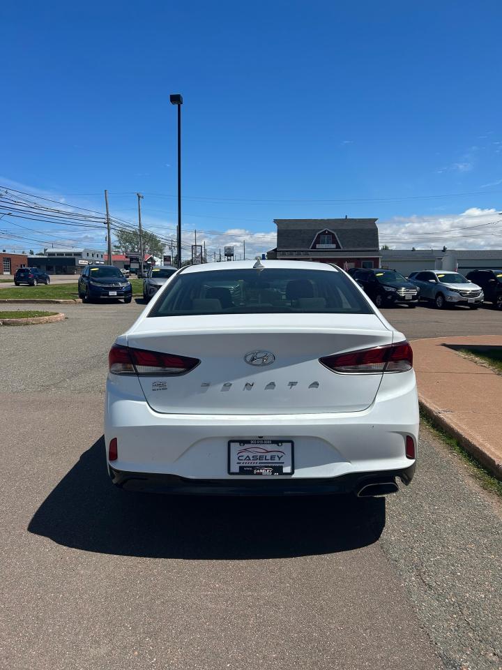 2019 Hyundai Sonata ESSENTIAL - Photo #5