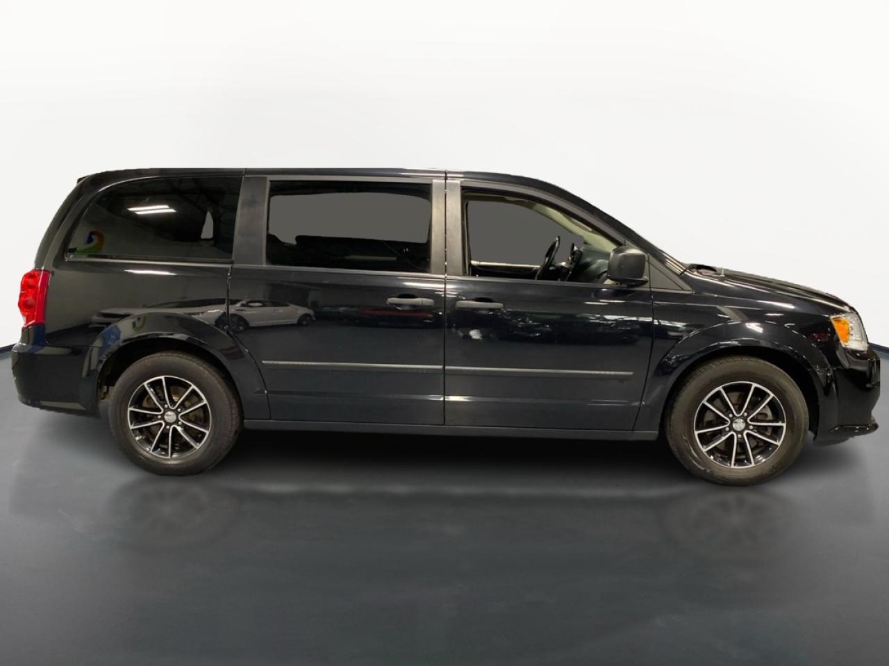 2017 Dodge Grand Caravan CANADA VALUE PACKAGE - Photo #4