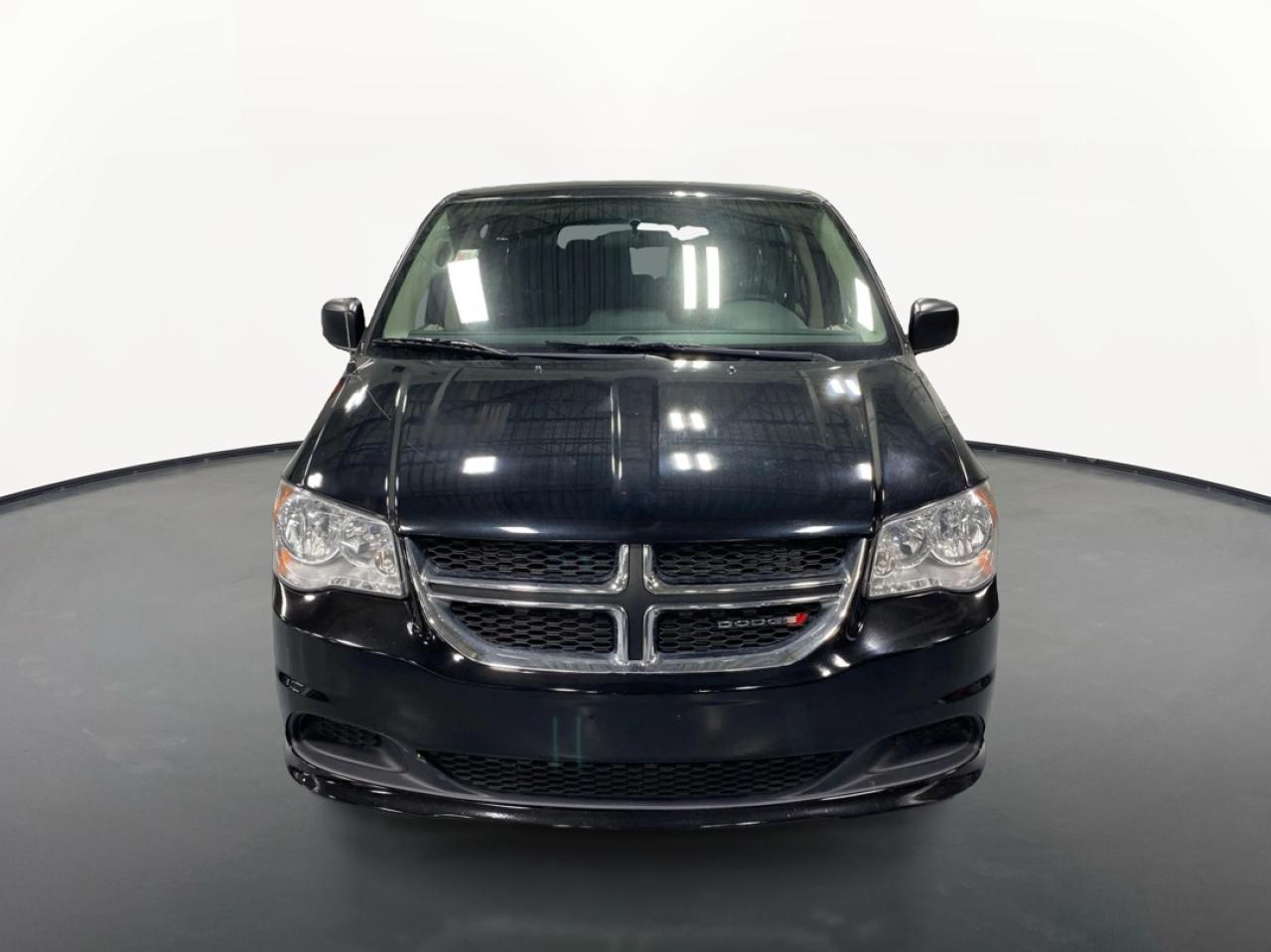 2017 Dodge Grand Caravan CANADA VALUE PACKAGE - Photo #2