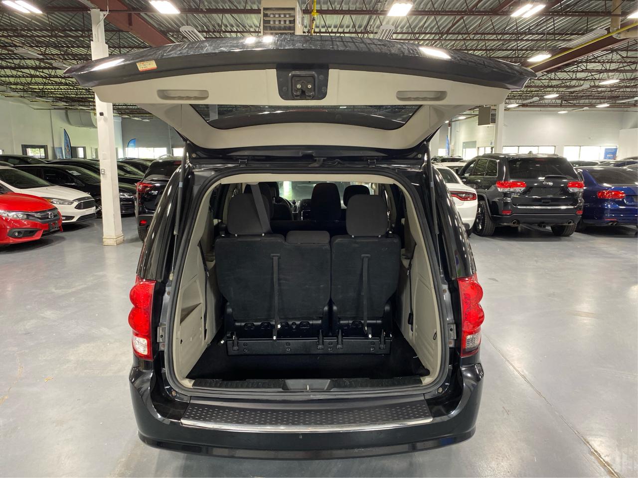 2017 Dodge Grand Caravan CANADA VALUE PACKAGE Photo