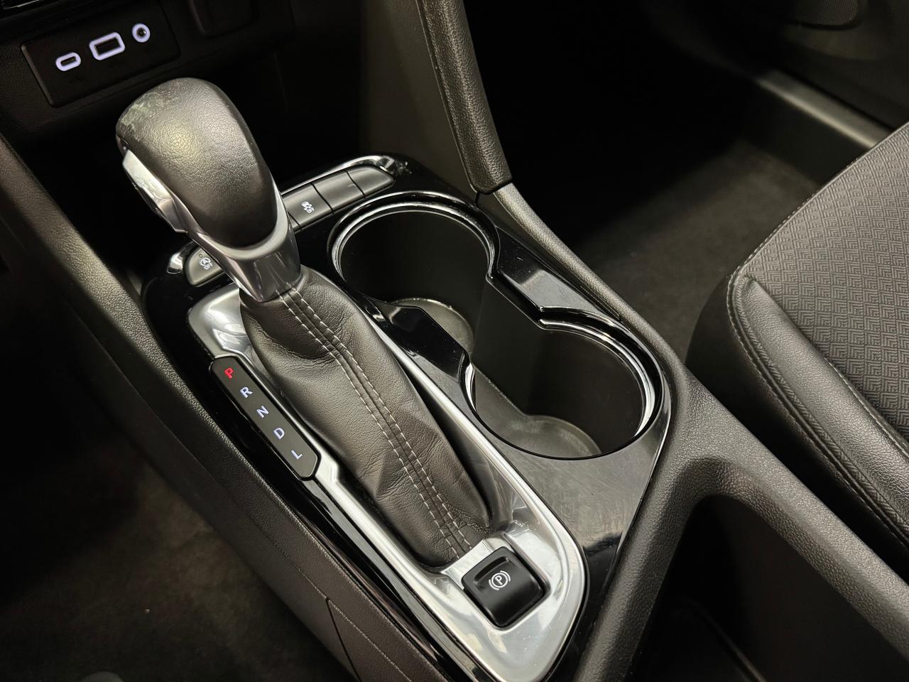 2020 Buick Encore GX Preferred+Collison Warning+ApplePlay+CLEAN CARFAX - Photo #31