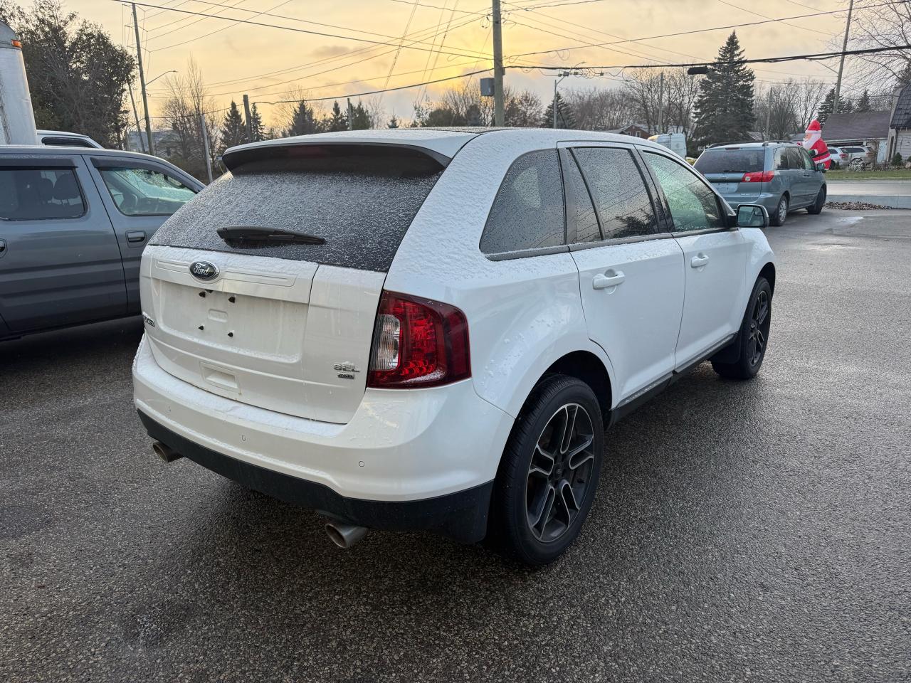 2013 Ford Edge SEL - Photo #4