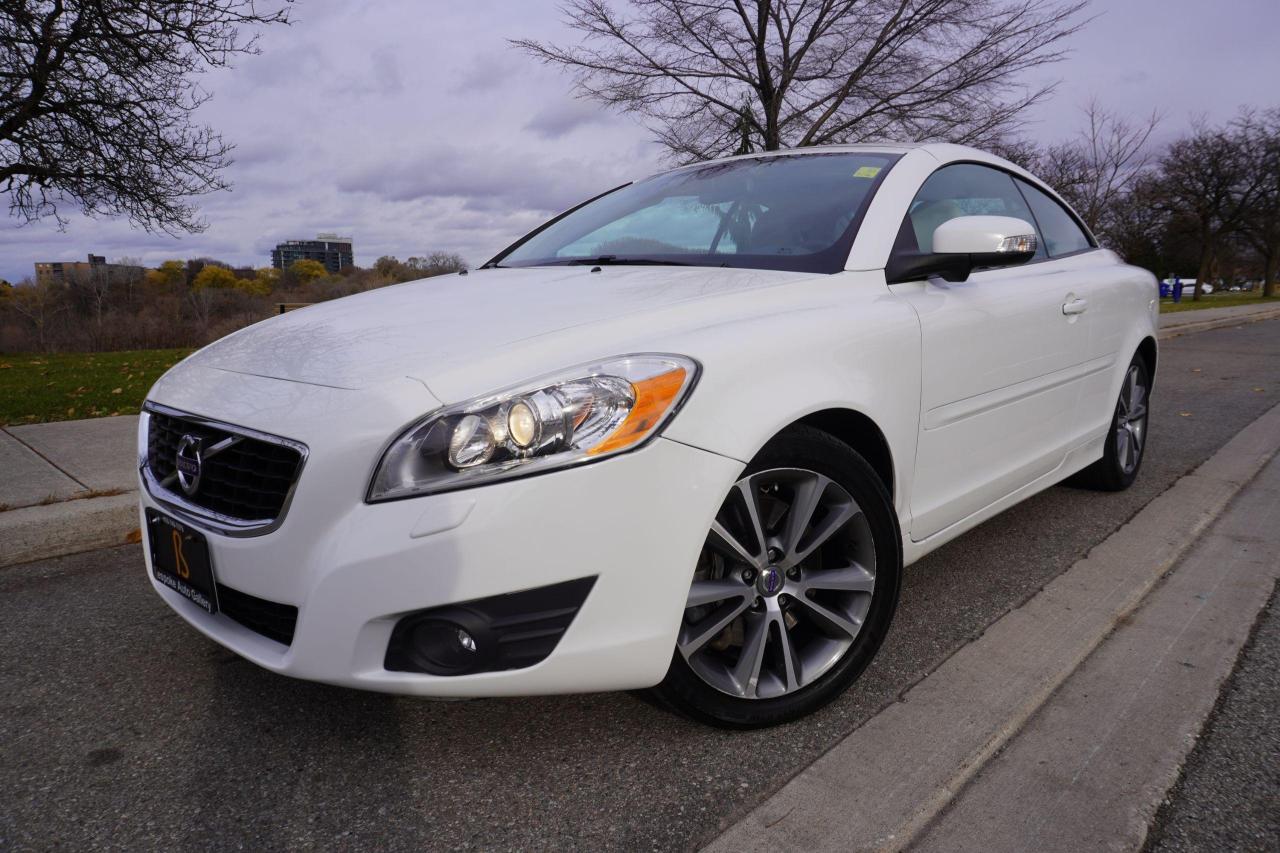 Used 2011 Volvo C70 T5 / NO ACCIDENTS / WHITE ON WHITE /STUNNING SHAPE for sale in Etobicoke, ON