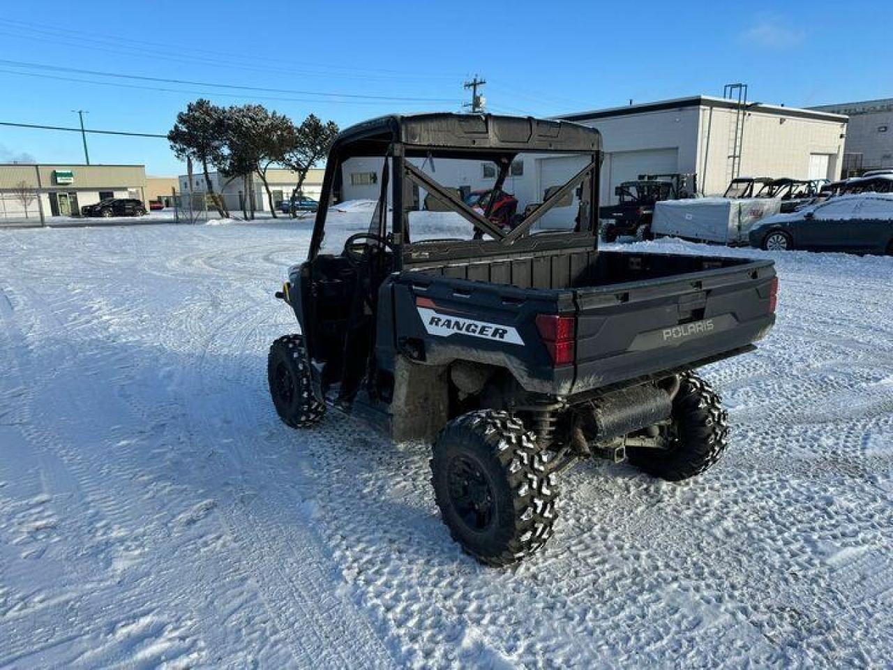 2025 Polaris Ranger 1000 Premium $114 B/W - Photo #5