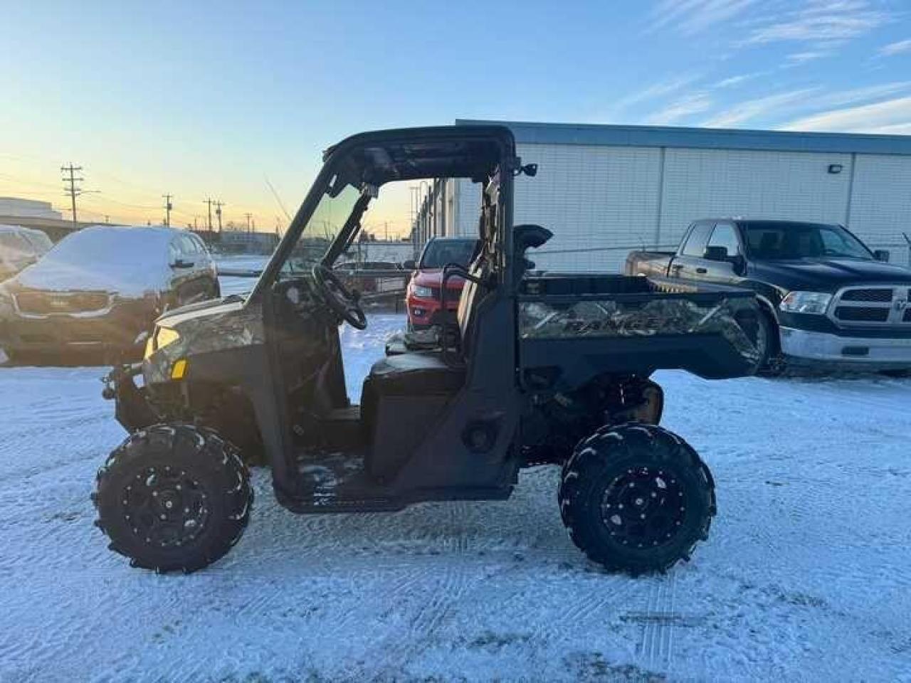 2020 Polaris Ranger 1000 XP EPS $109 B/W - Photo #2