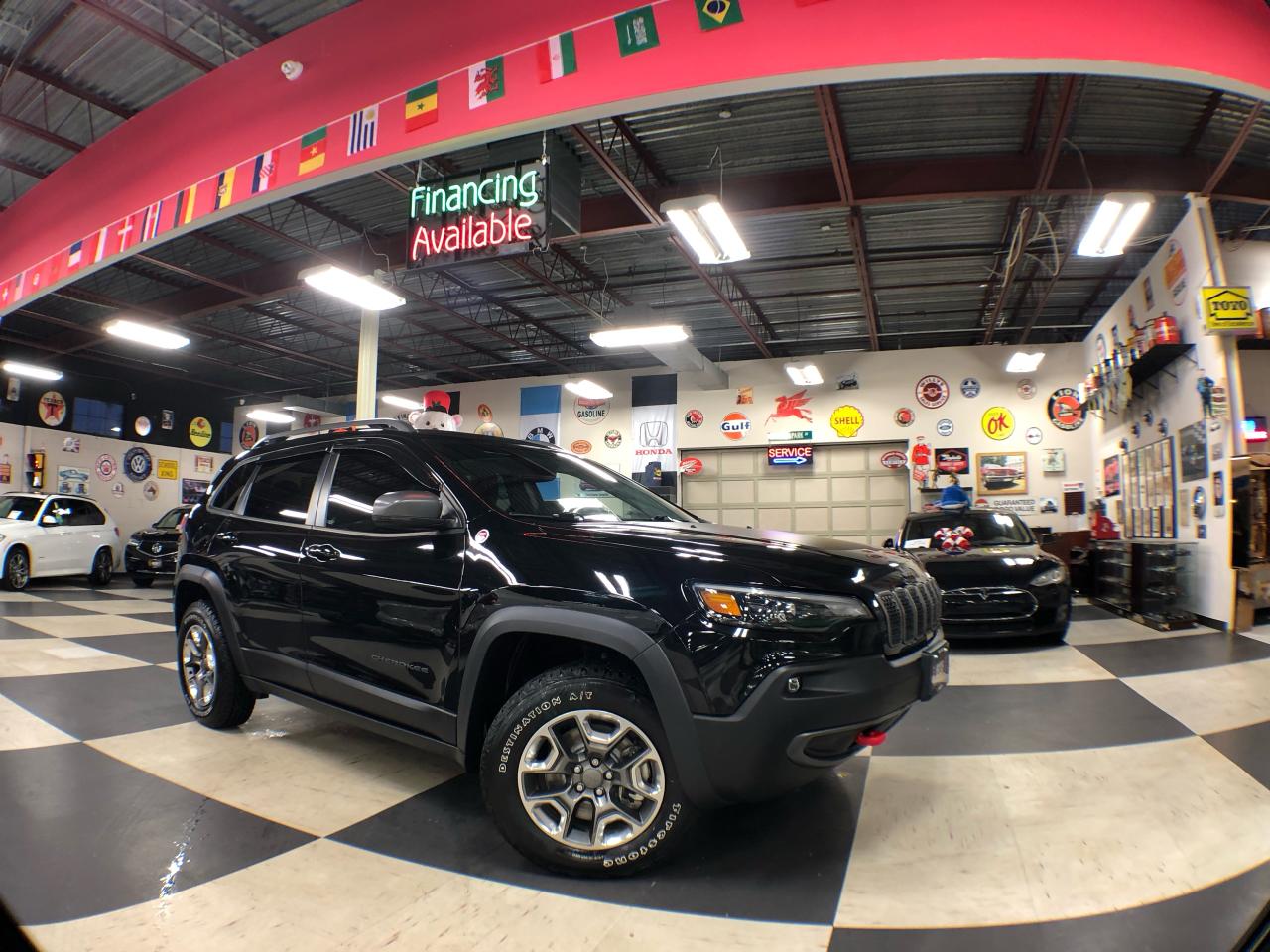 Used 2019 Jeep Cherokee TRAILHAWK ELITE 4WD LEATHER PAN/ROOF NAV A/CARPLAY for sale in North York, ON