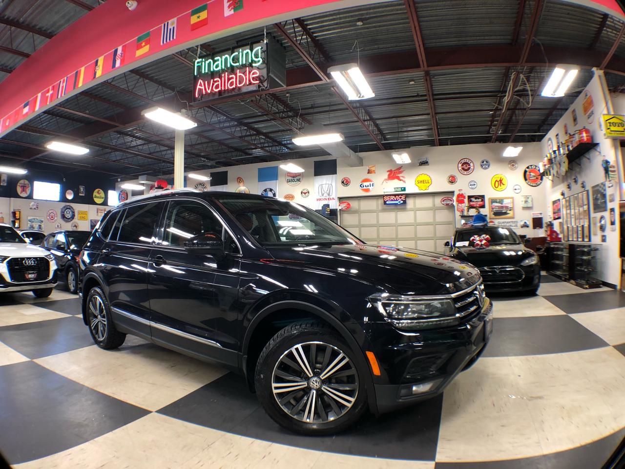 Used 2018 Volkswagen Tiguan HIGHLINE AWD LEATHER PAN/ROOF NAV A/CARPLAY B/SPOT for sale in North York, ON