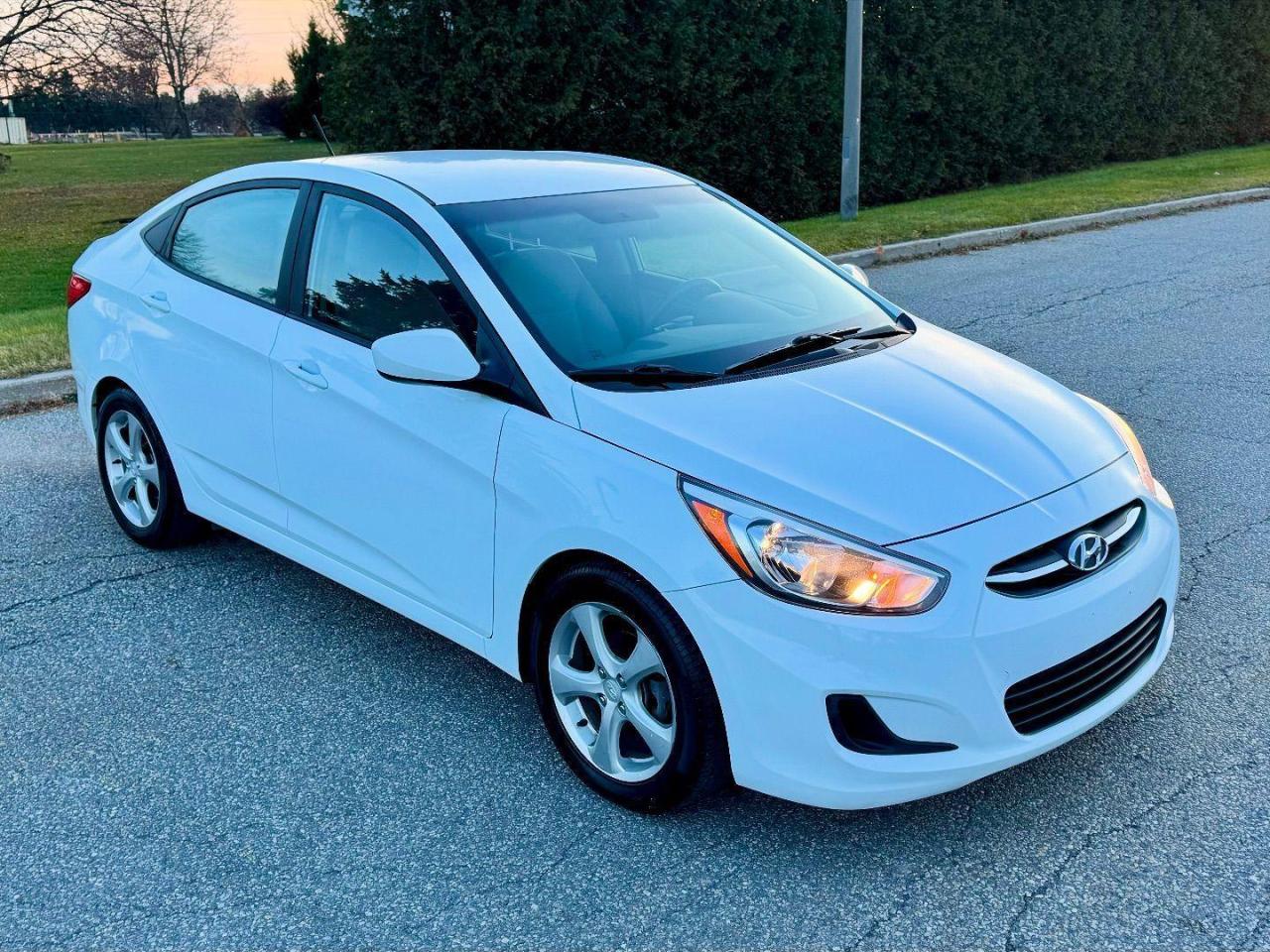 2016 Hyundai Accent CERTIFIED - Photo #2