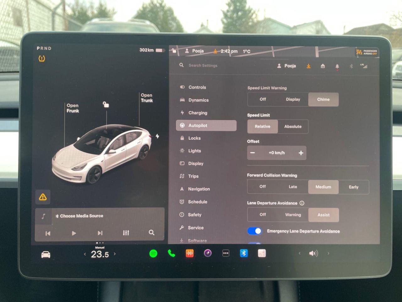 2021 Tesla Model 3 Standard Range Plus *WHITE INTERIOR, BACKUP CAM* - Photo #19