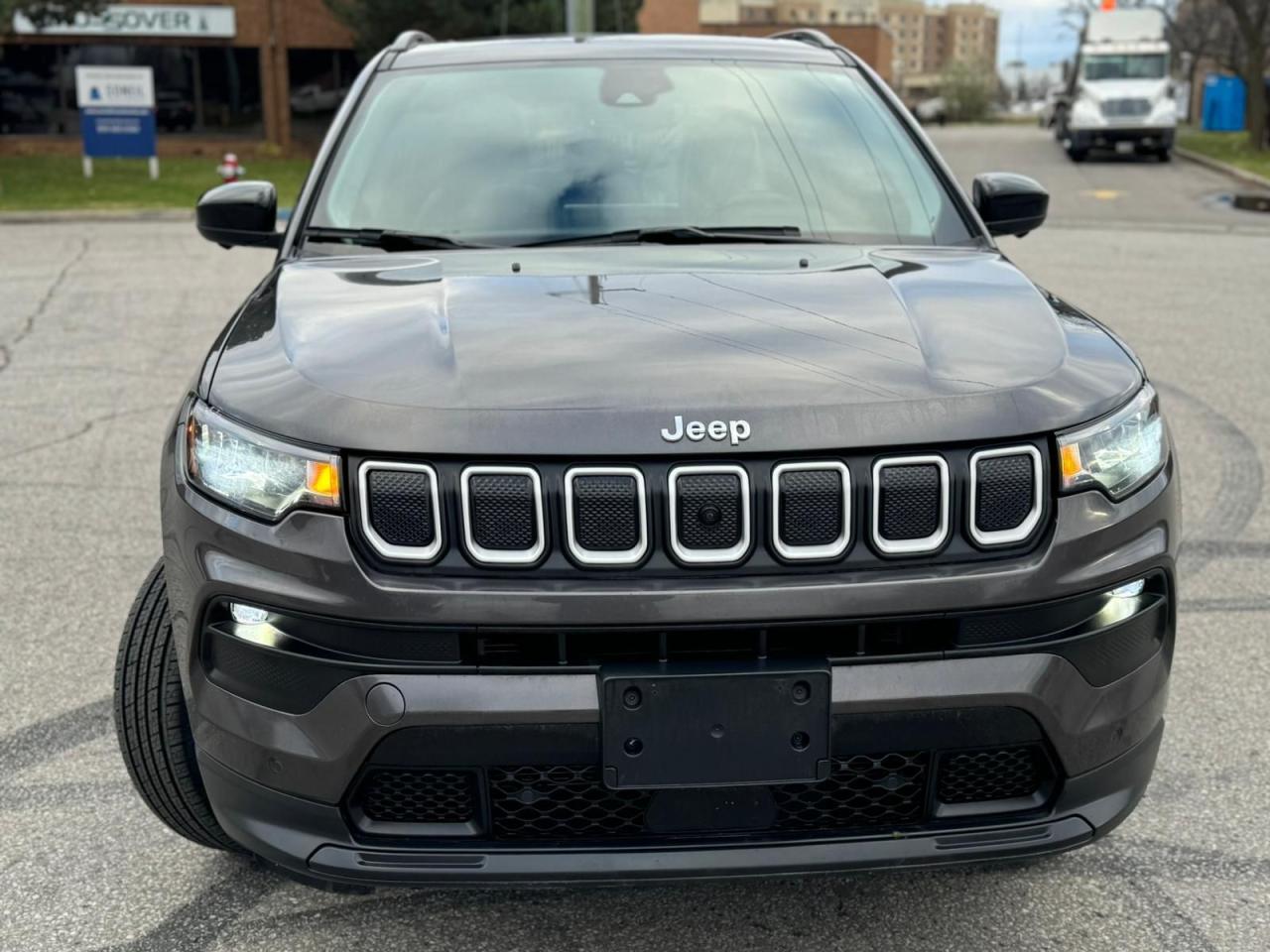 2022 Jeep Compass NORTH - Photo #2