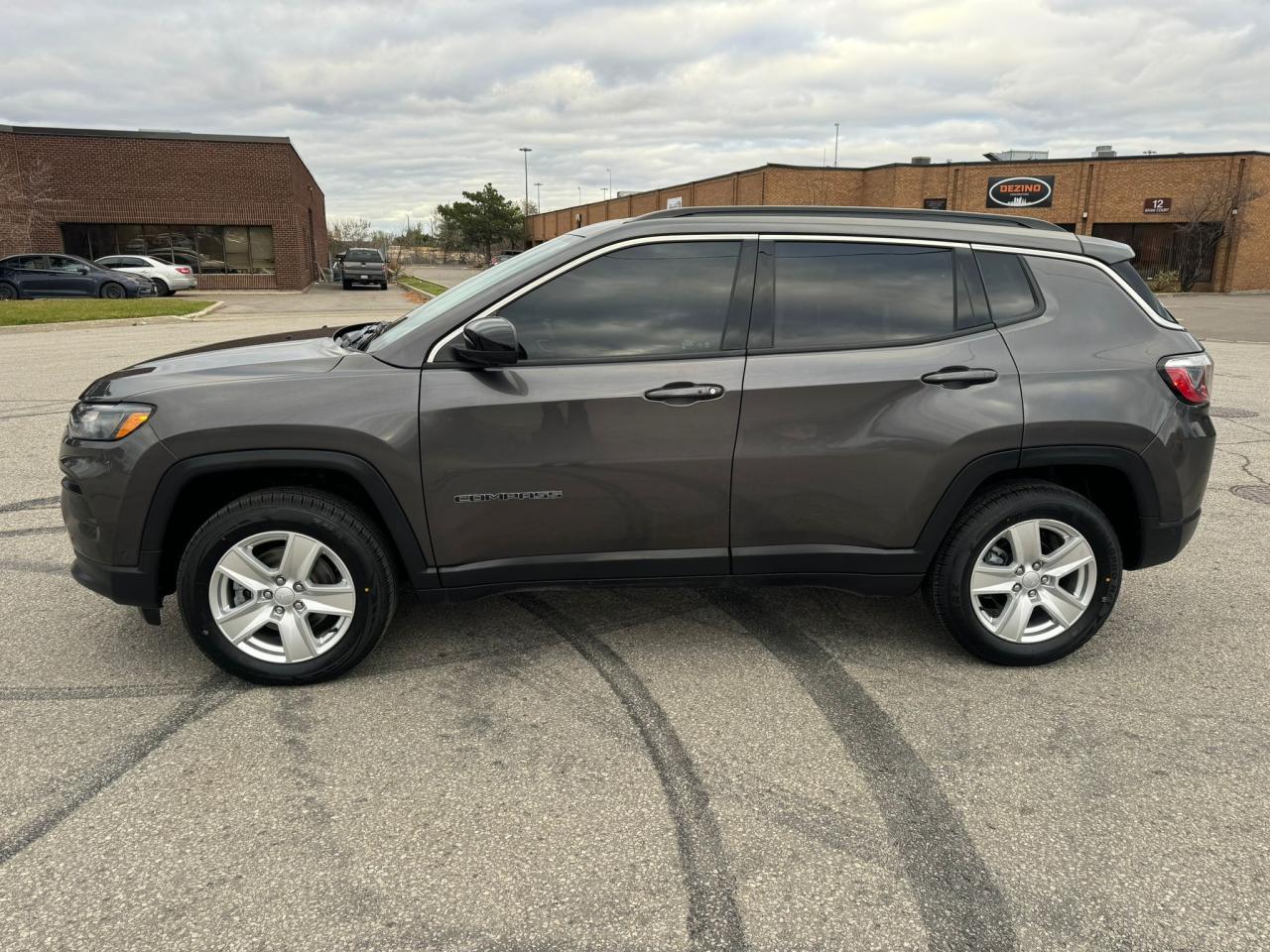 2022 Jeep Compass NORTH Photo3