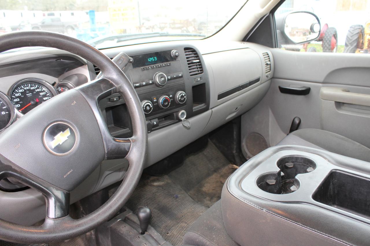 2011 Chevrolet Silverado 2500  Photo