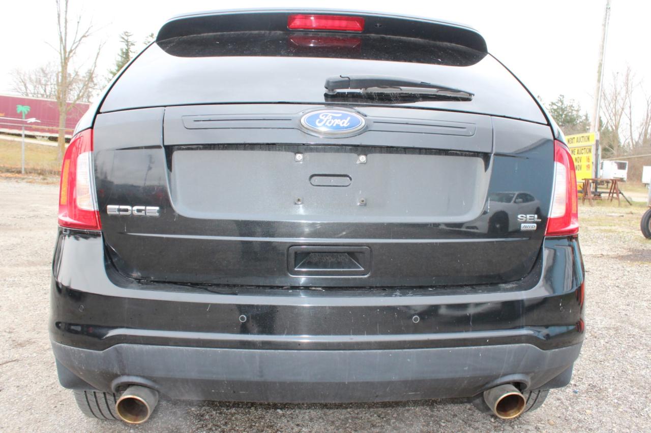 2014 Ford Edge  Photo