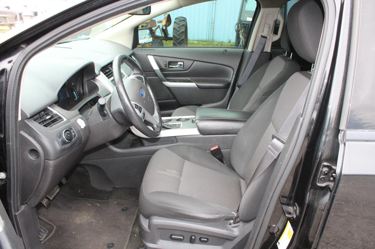 2014 Ford Edge  Photo4