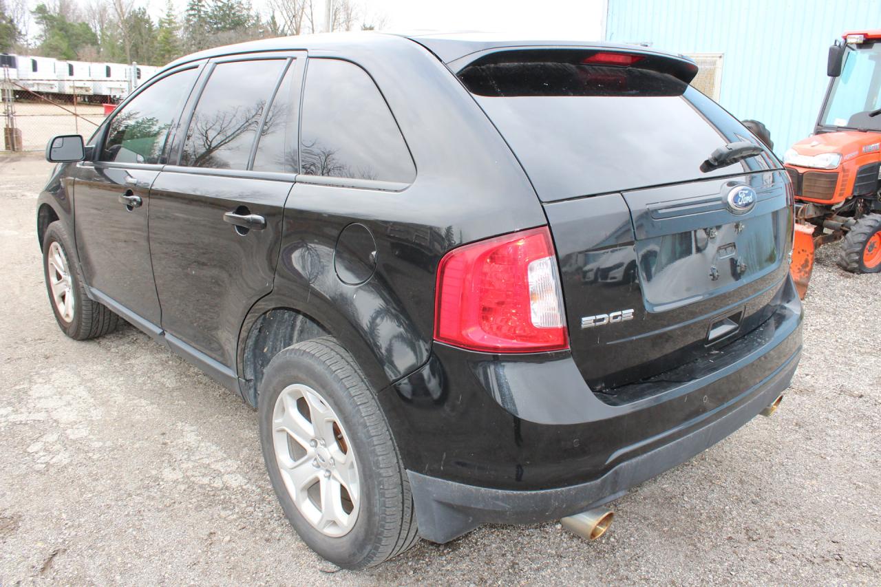 2014 Ford Edge  Photo3