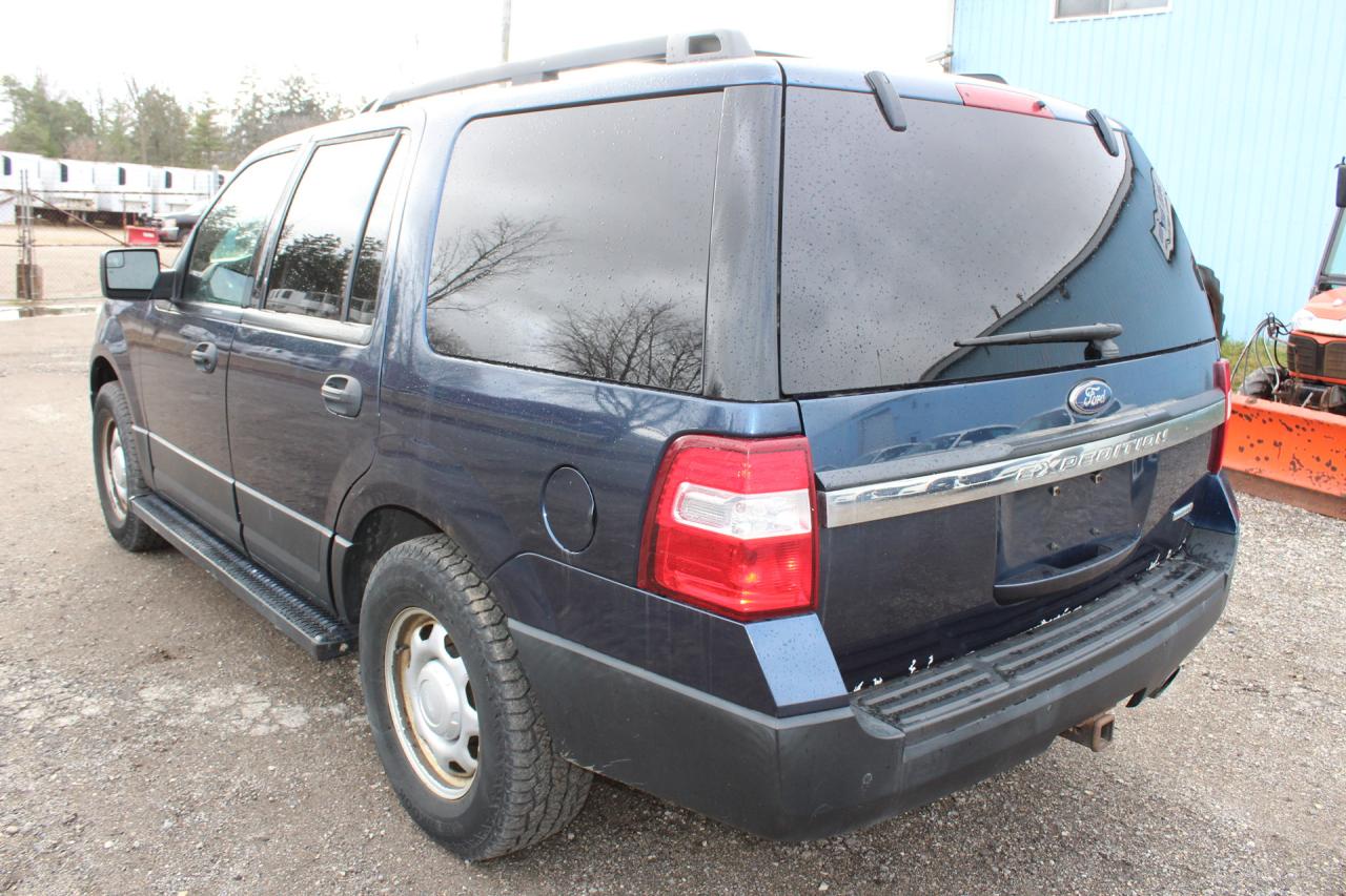 2015 Ford Expedition  Photo3