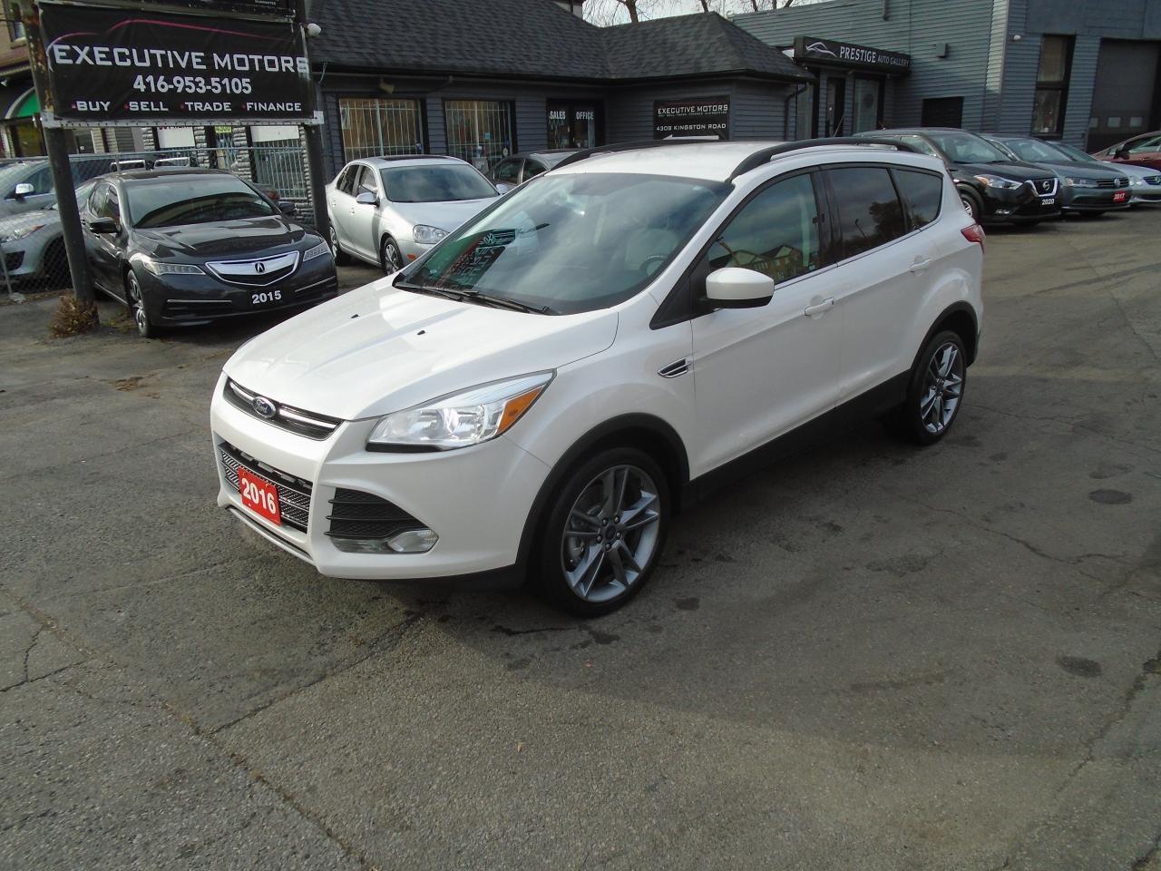 Used 2016 Ford Escape SE/ NAVI/REAR CAM / HEATED SEATS / 4X4/SUPER CLEAN for sale in Scarborough, ON