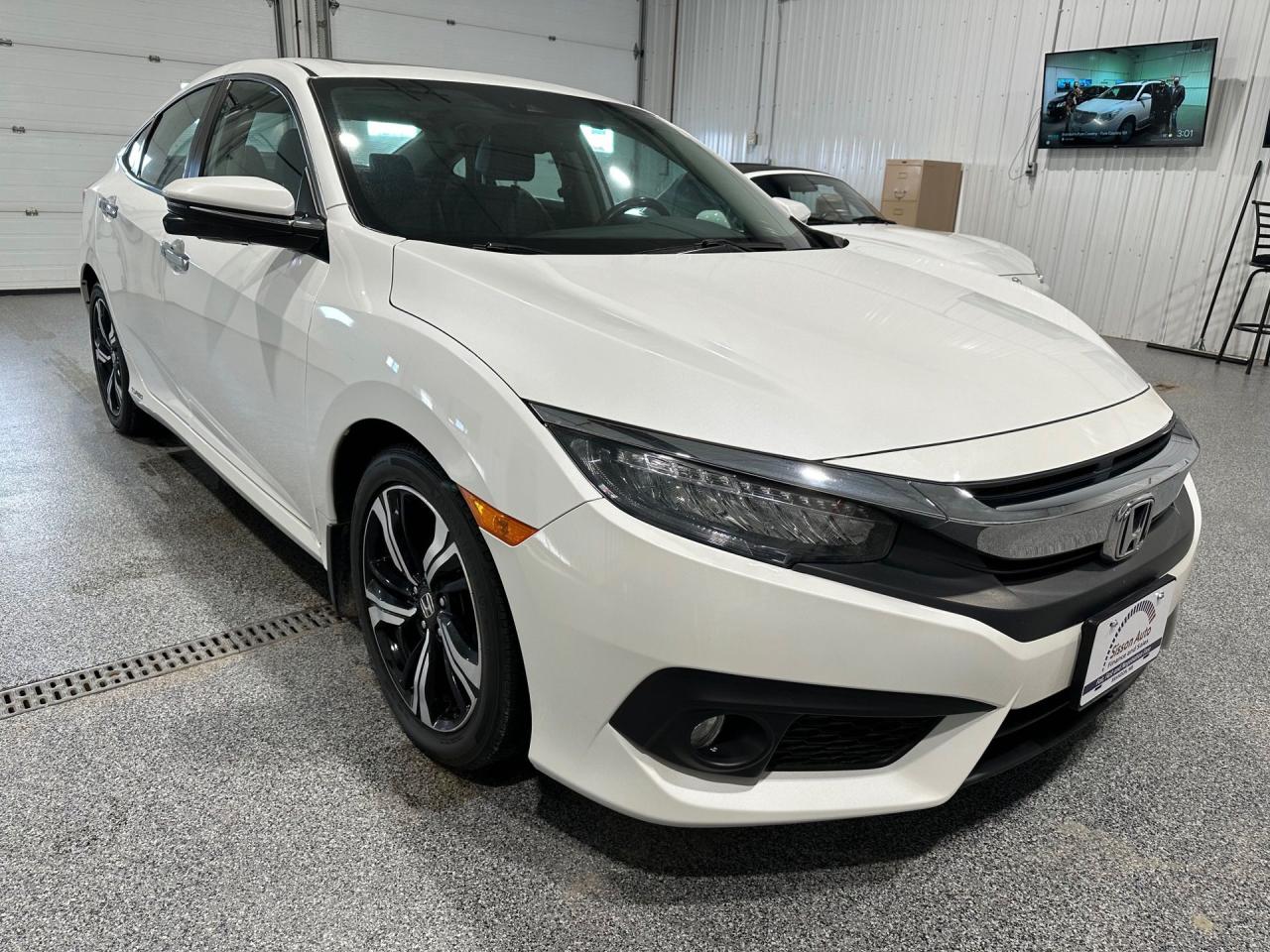 Used 2018 Honda Civic TOURING SEDAN for sale in Brandon, MB