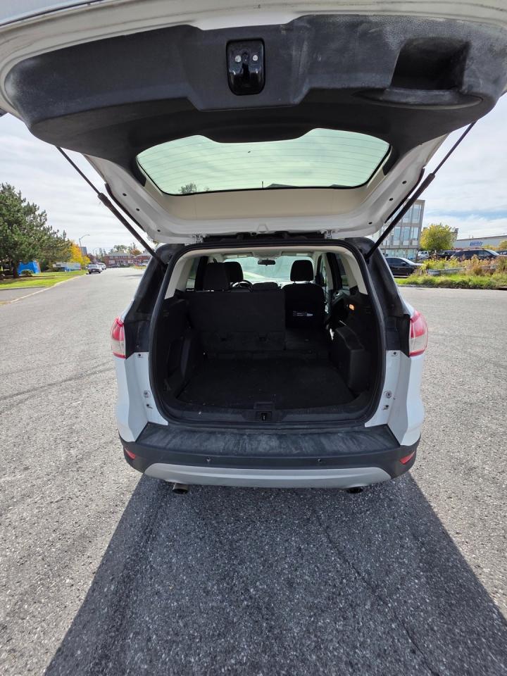 2016 Ford Escape SE 4WD - Photo #13
