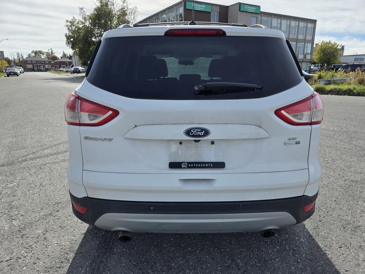 2016 Ford Escape SE 4WD - Photo #4