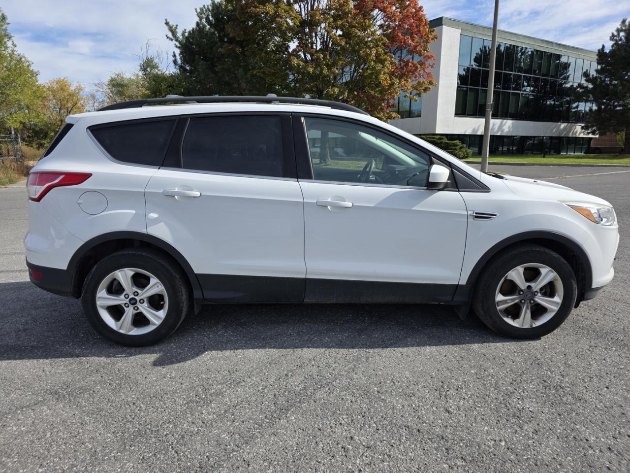 2016 Ford Escape SE 4WD - Photo #6